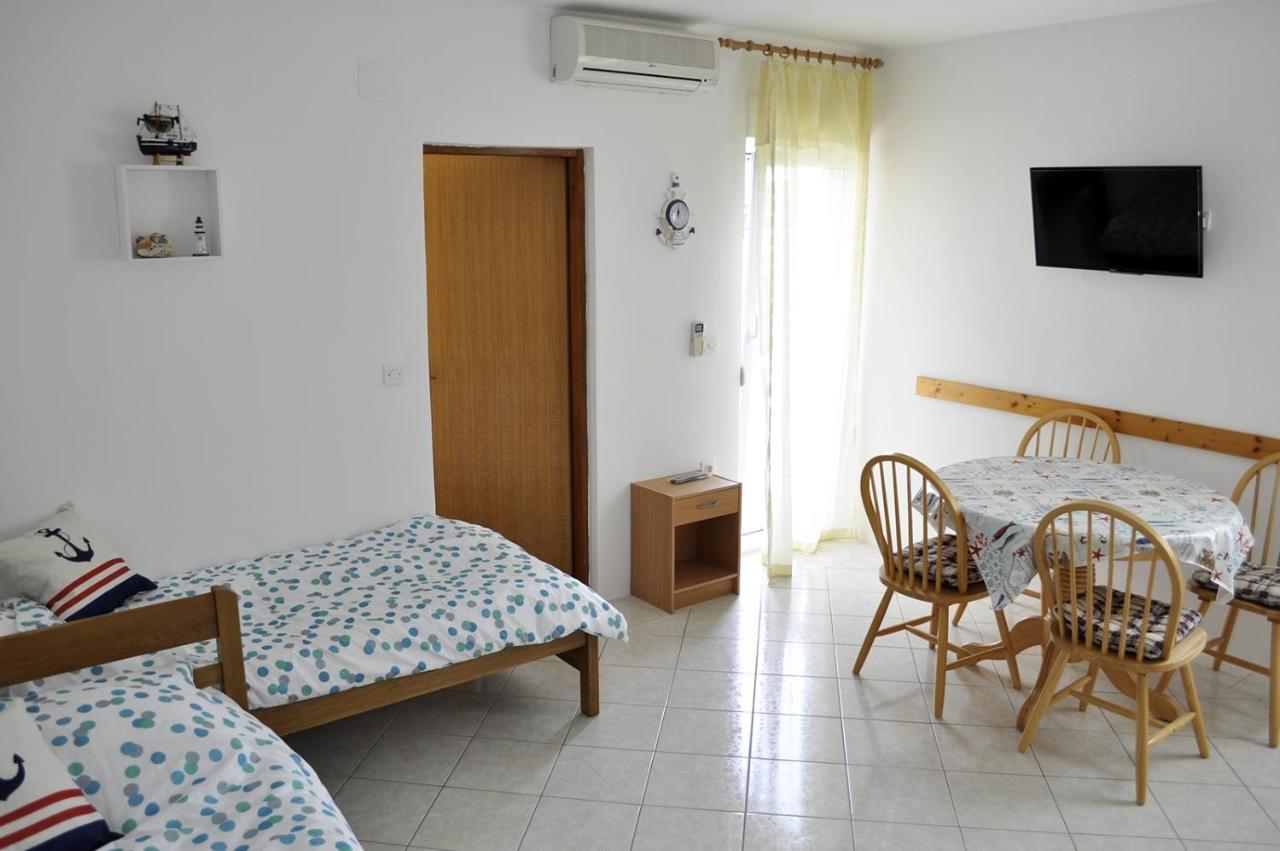 Apartment Vir 13686B エクステリア 写真